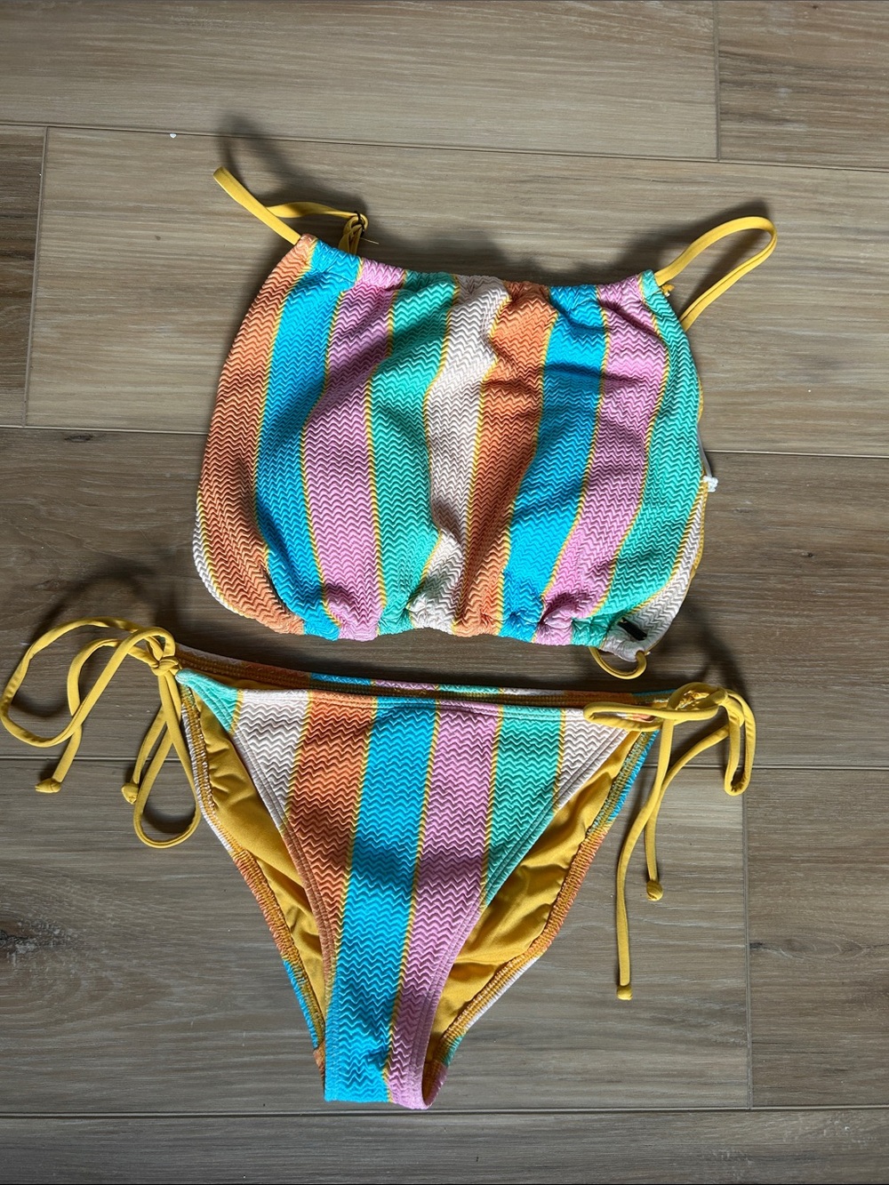 O’Neill 2 piece swimsuit